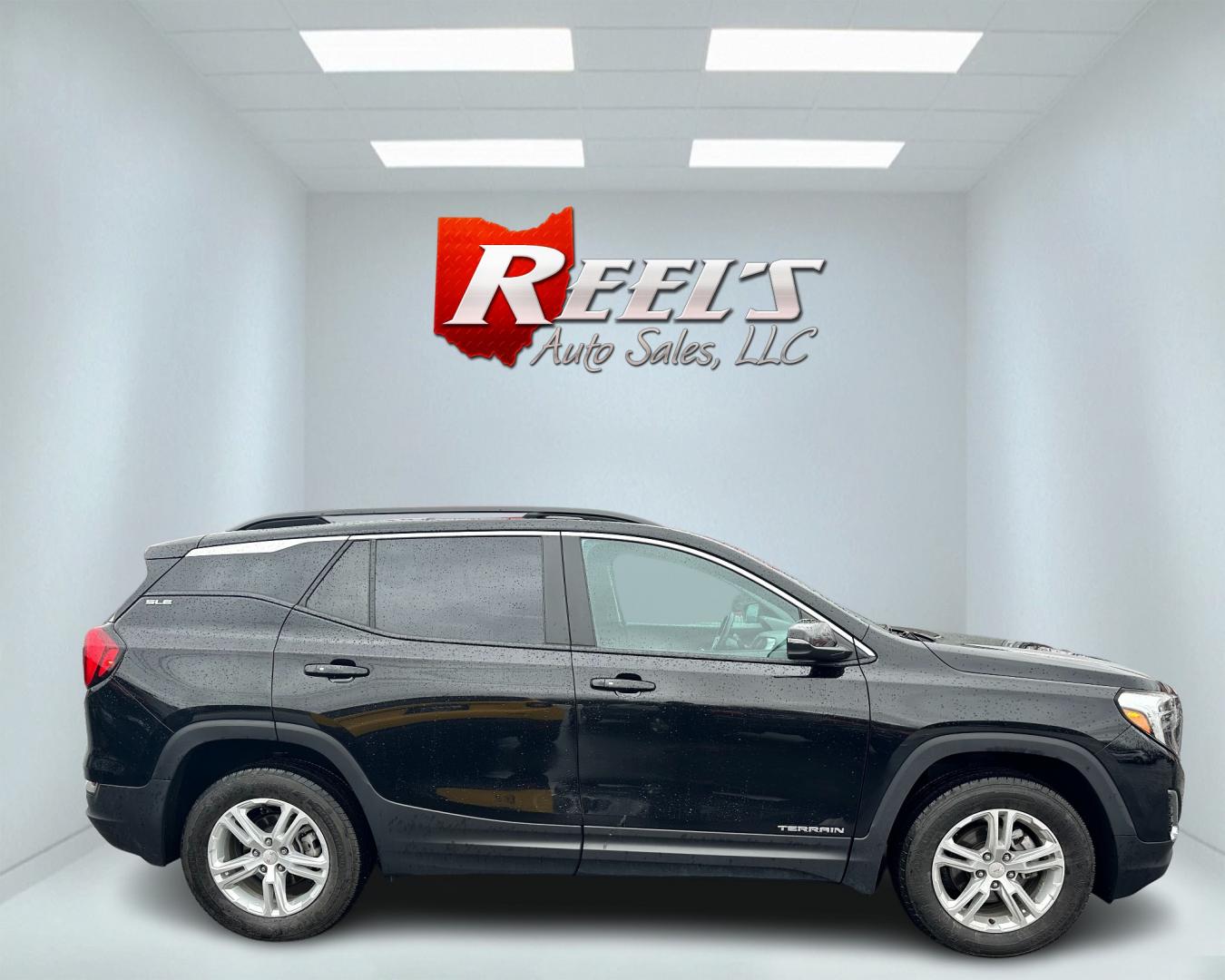 2021 Black /Black GMC Terrain SLE (3GKALTEV9ML) with an 1.5L I4 DOHC 16V TURBO engine, 9-Speed Automatic transmission, located at 11115 Chardon Rd. , Chardon, OH, 44024, (440) 214-9705, 41.580246, -81.241943 - This 2021 GMC Terrain SLE AWD is a well-equipped compact SUV that offers a range of convenient features and advanced safety technologies. With amenities like a power driver's seat, heated front seats, dual-zone automatic climate control, and remote start, it ensures a comfortable driving experience. - Photo#3